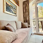 Onix Apartment